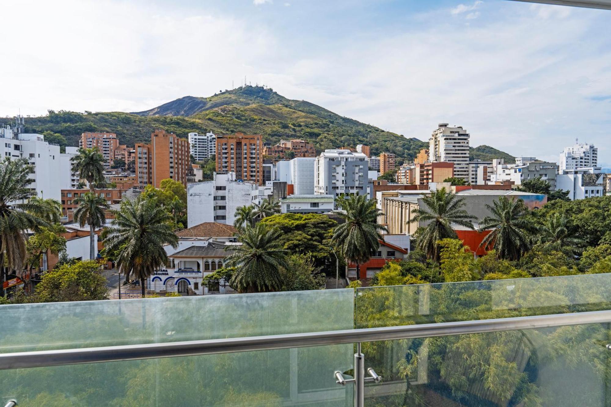 Отель Faranda Collection Cali, A Member Of Radisson Individuals Экстерьер фото